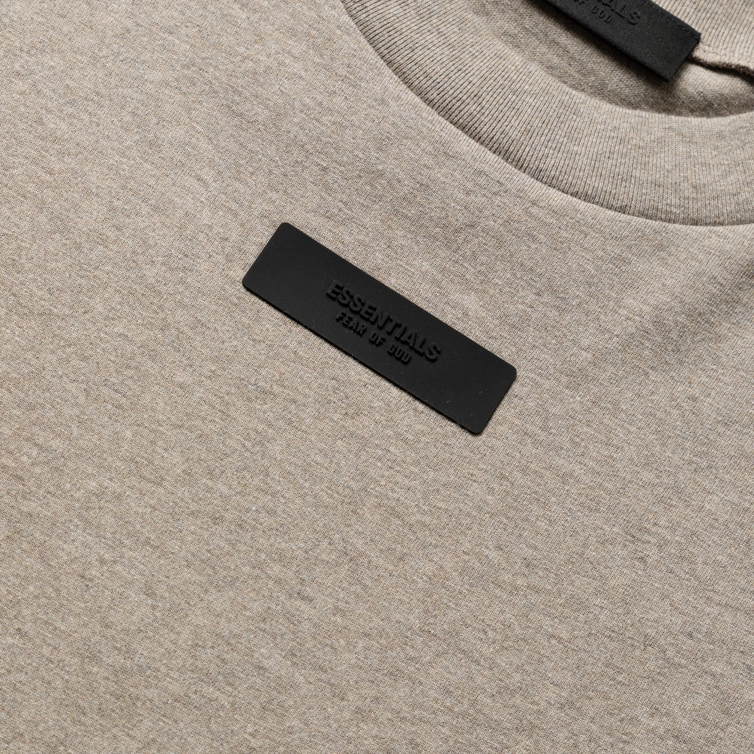 ESSENTIALS LONG SLEEVE T-SHIRT