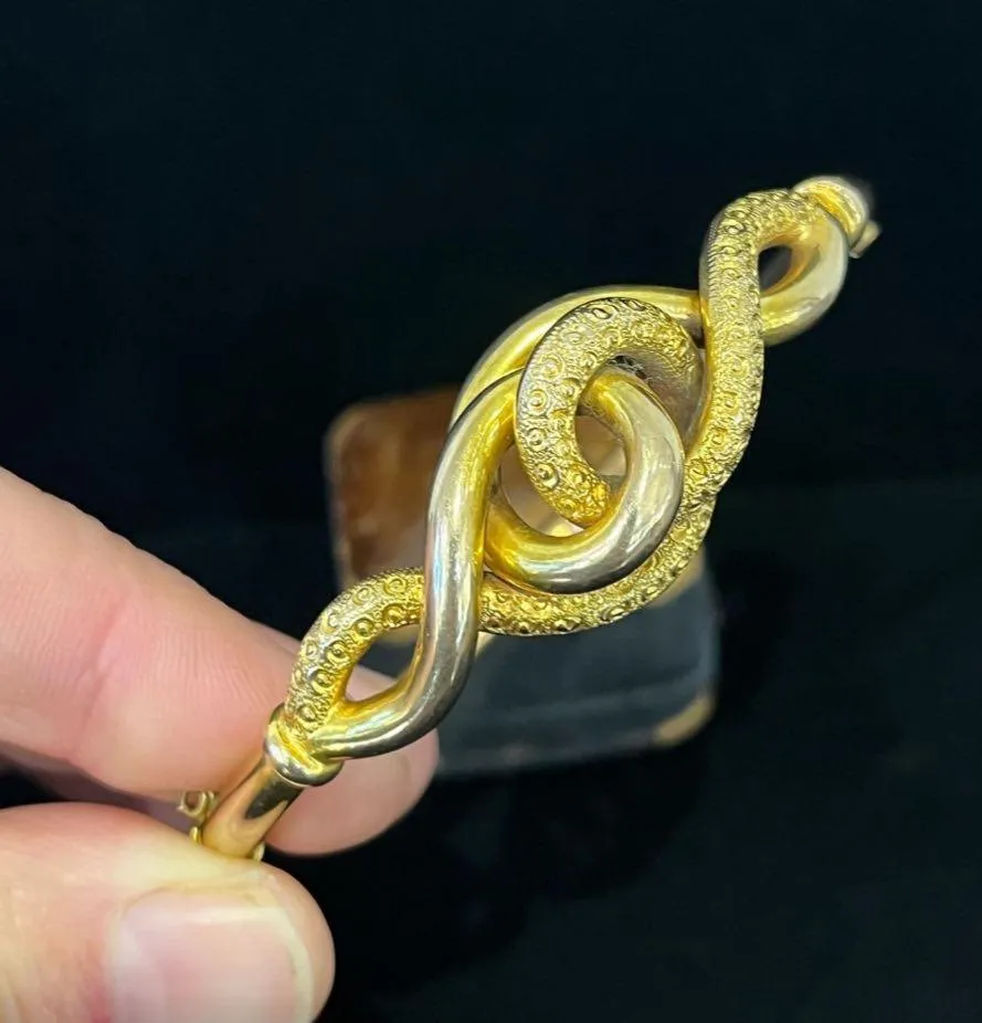 Victorian Yellow Gold Lovers Knot Bangle